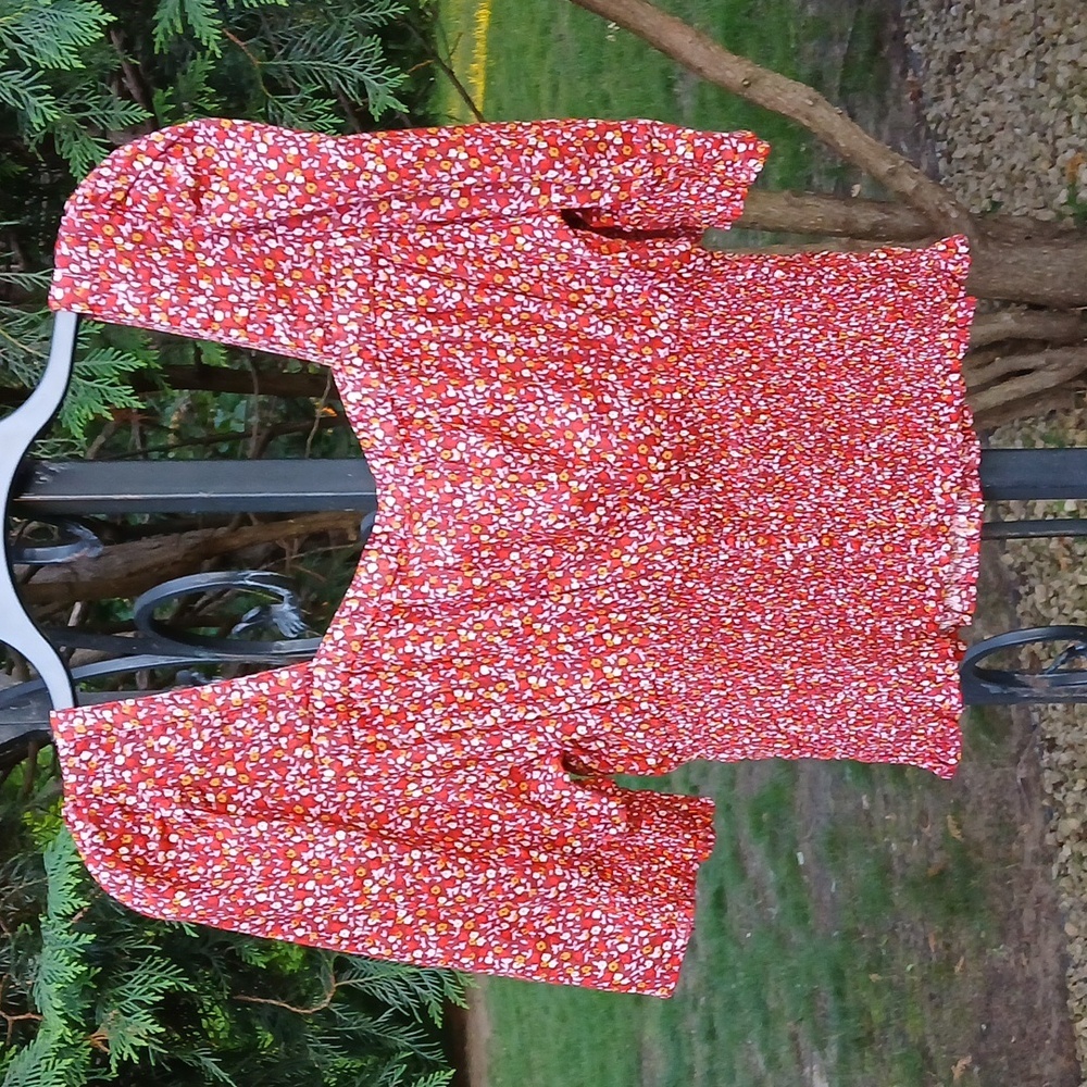 Universal Thread Red Floral Blouse Smocking 100% Cotton Sz Lg. Cottagecore - Picture 10 of 12